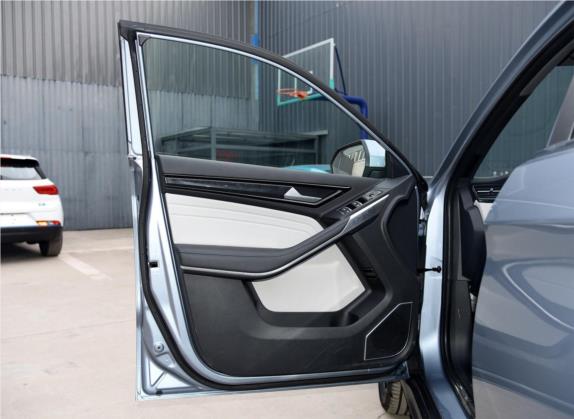 领界EV 2019款 星领型 车厢座椅   前门板