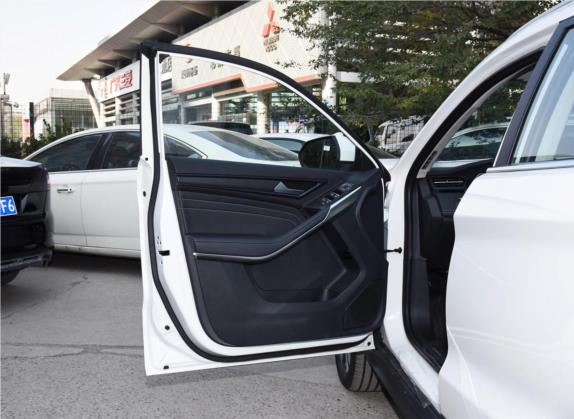 领界EV 2019款 静领型 车厢座椅   前门板
