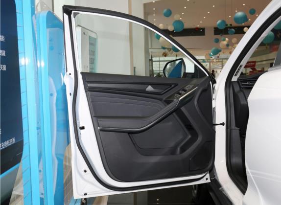 领界EV 2020款 静领型 车厢座椅   前门板