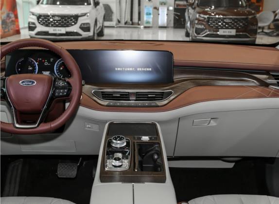领裕 2021款 EcoBoost 225 尊领型 7座（2/2/3） 中控类   中控台
