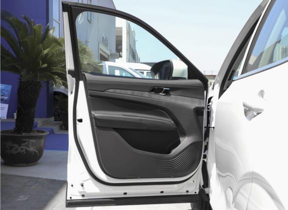 领睿 2022款 EcoBoost 170 精领型 车厢座椅   前门板