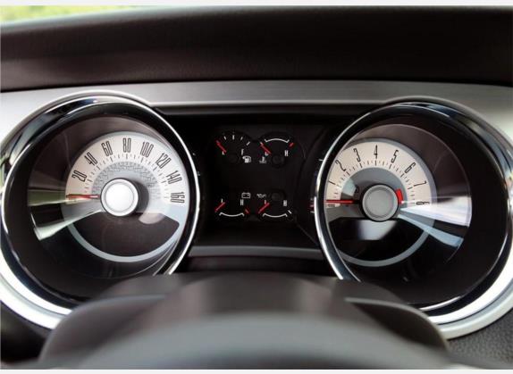 Mustang 2012款 3.7L V6手动豪华型 中控类   仪表盘