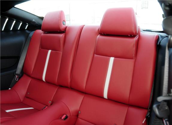 Mustang 2012款 5.0L GT自动豪华型 车厢座椅   后排空间