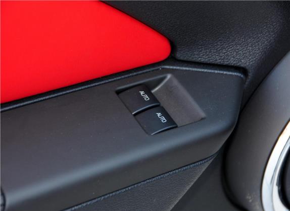 Mustang 2012款 5.0L GT自动豪华型 车厢座椅   门窗控制