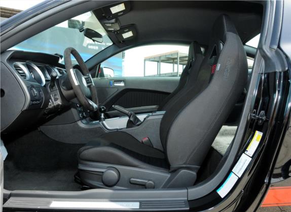 Mustang 2012款 Boss 302 手动赛道版 车厢座椅   前排空间