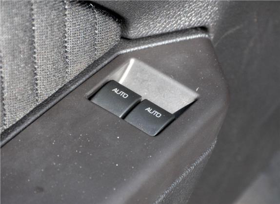 Mustang 2012款 Boss 302 手动赛道版 车厢座椅   门窗控制