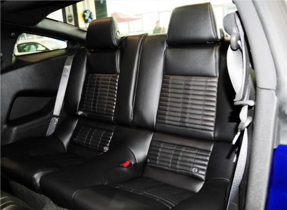 Mustang 2013款 GT500 车厢座椅   后排空间