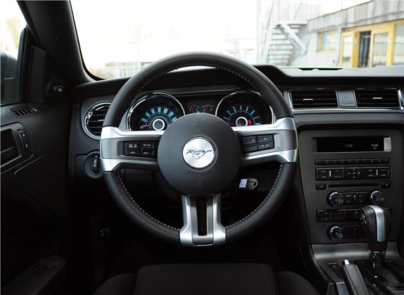 Mustang 2013款 3.7L 自动标准型 中控类   驾驶位