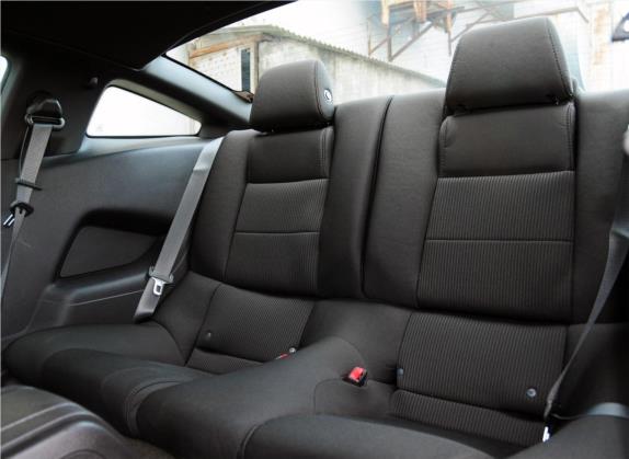 Mustang 2013款 3.7L 自动标准型 车厢座椅   后排空间