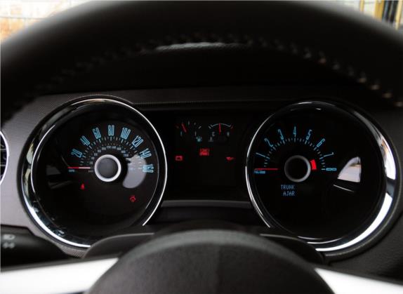 Mustang 2013款 3.7L 自动标准型 中控类   仪表盘