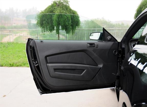 Mustang 2013款 3.7L 手动标准型 车厢座椅   前门板