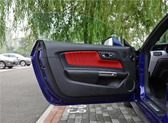 Mustang 2015款 5.0L GT 性能版 车厢座椅   前门板