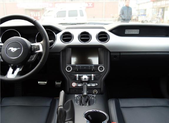 Mustang 2017款 2.3T 性能版 中控类   中控台