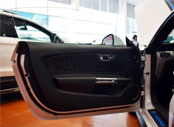 Mustang 2017款 2.3T 运动版 车厢座椅   前门板