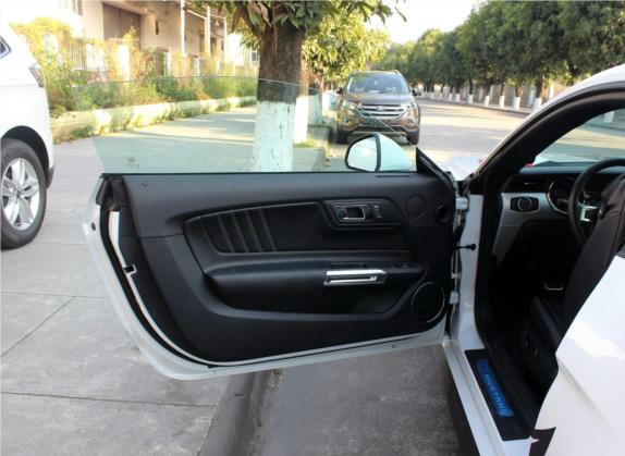 Mustang 2017款 5.0L GT 性能版 车厢座椅   前门板