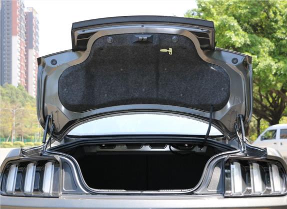 Mustang 2017款 5.0L GT 运动版 车厢座椅   后备厢