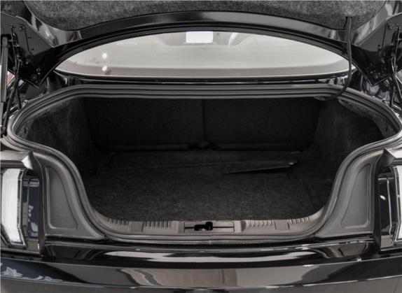 Mustang 2018款 2.3L EcoBoost 车厢座椅   后备厢