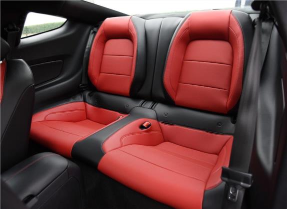 Mustang 2018款 5.0L V8 GT 车厢座椅   后排空间