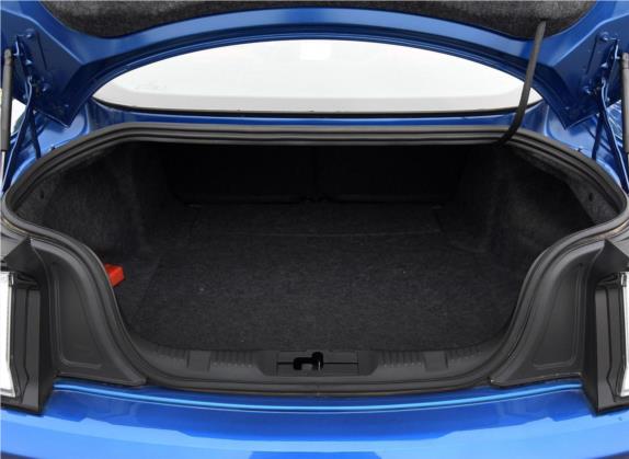 Mustang 2018款 5.0L V8 GT 车厢座椅   后备厢