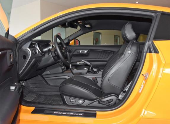 Mustang 2019款 2.3L EcoBoost 车厢座椅   前排空间