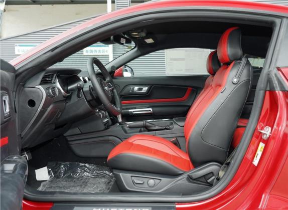 Mustang 2020款 2.3L EcoBoost 黑曜魅影特别版 车厢座椅   前排空间