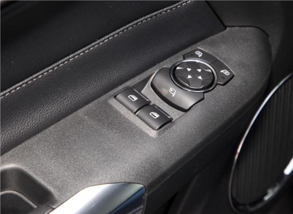Mustang 2020款 2.3L EcoBoost 车厢座椅   门窗控制