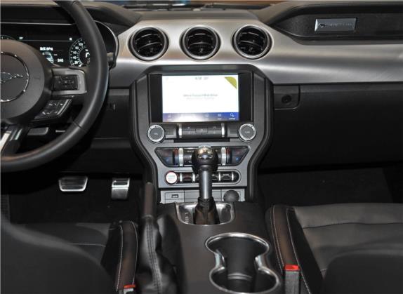 Mustang 2021款 2.3L EcoBoost 驰影性能进阶版 中控类   中控台