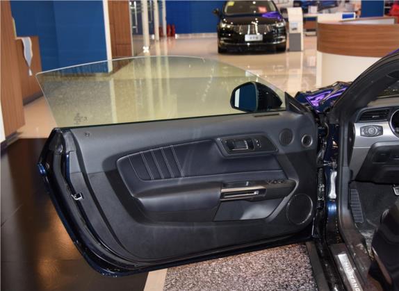 Mustang 2021款 2.3L EcoBoost 驰影性能进阶版 车厢座椅   前门板