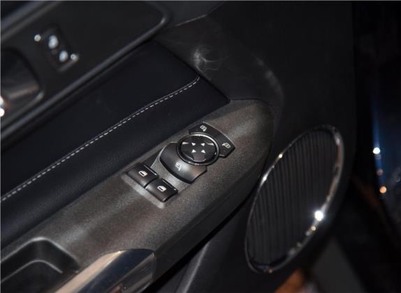 Mustang 2021款 2.3L EcoBoost 驰影性能进阶版 车厢座椅   门窗控制
