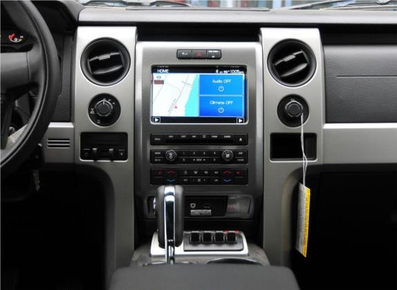 福特F-150 2011款 6.2L SVT Raptor SuperCrew 中控类   中控台