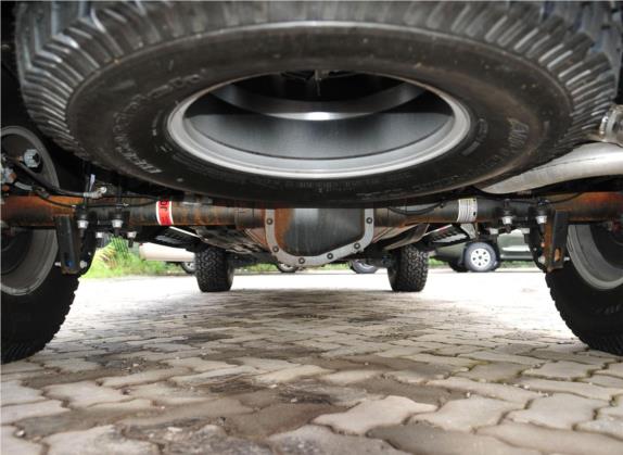 福特F-150 2011款 6.2L SVT Raptor SuperCrew 其他细节类   备胎