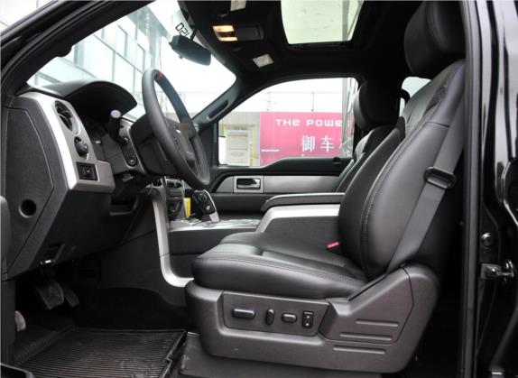 福特F-150 2011款 6.2L SVT Raptor SuperCrew 车厢座椅   前排空间