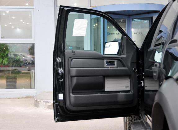 福特F-150 2011款 6.2L SVT Raptor SuperCrew 车厢座椅   前门板
