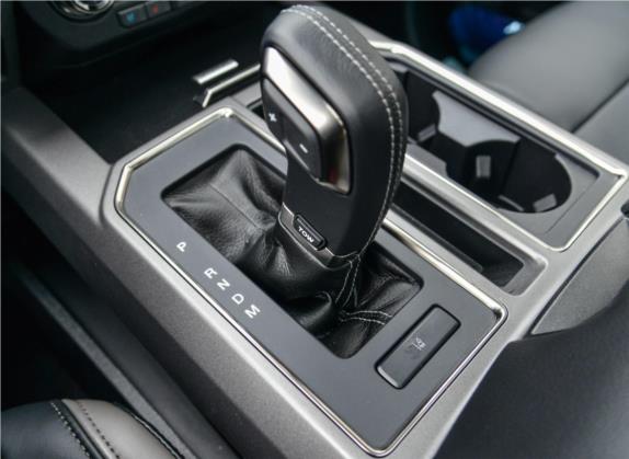 福特F-150 2017款 3.5T 猛禽性能劲化版 中控类   挡把
