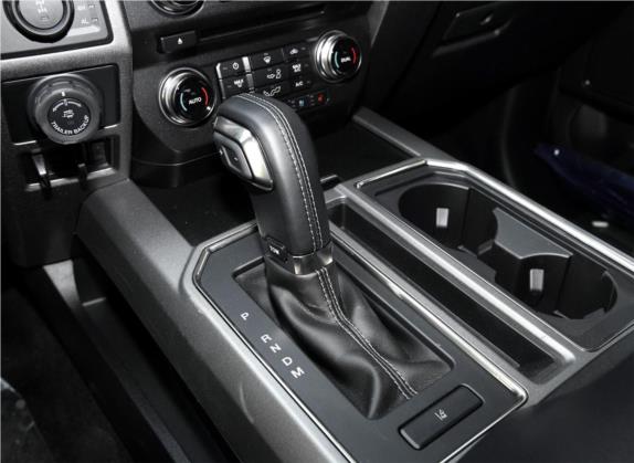 福特F-150 2018款 3.5T 猛禽性能劲化版 中控类   挡把