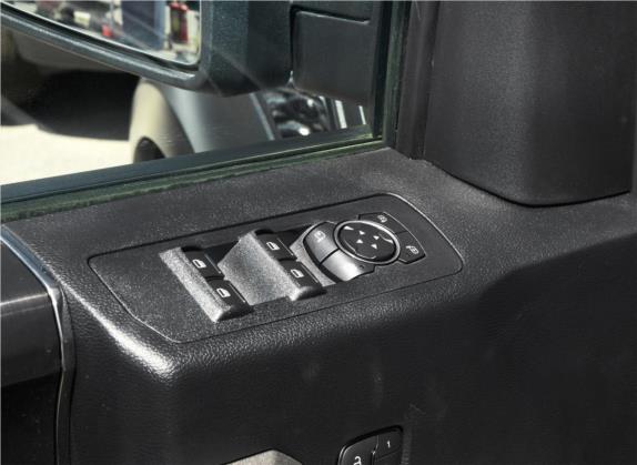 福特F-150 2019款 3.5T 猛禽性能劲化版 车厢座椅   门窗控制
