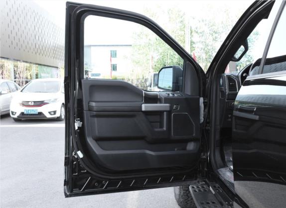 福特F-150 2019款 3.5T 猛禽极地蓝光限量版 车厢座椅   前门板