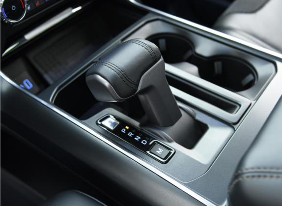 福特F-150 2022款 3.5T 猛禽 中控类   挡把
