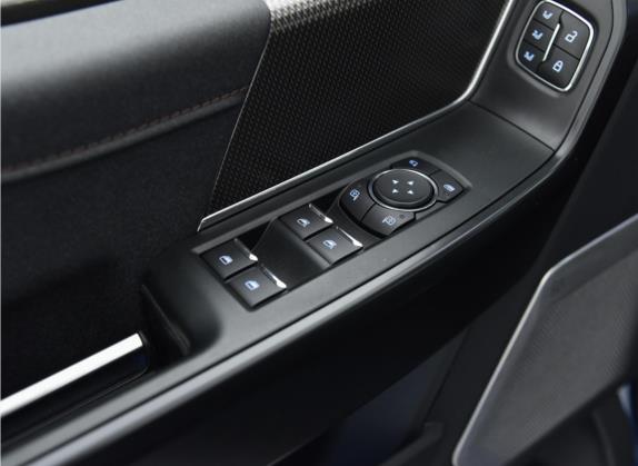 福特F-150 2022款 3.5T 猛禽 车厢座椅   门窗控制