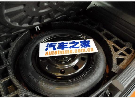 锐界(进口) 2009款 3.5 V6 其他细节类   备胎