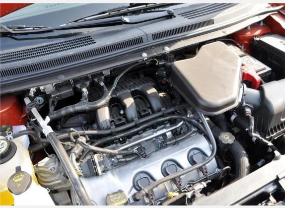 锐界(进口) 2009款 3.5 V6 其他细节类   发动机舱