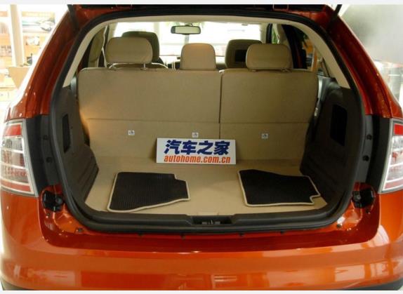 锐界(进口) 2009款 3.5 V6 车厢座椅   后备厢