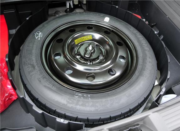 锐界(进口) 2011款 3.5L 尊锐型 其他细节类   备胎