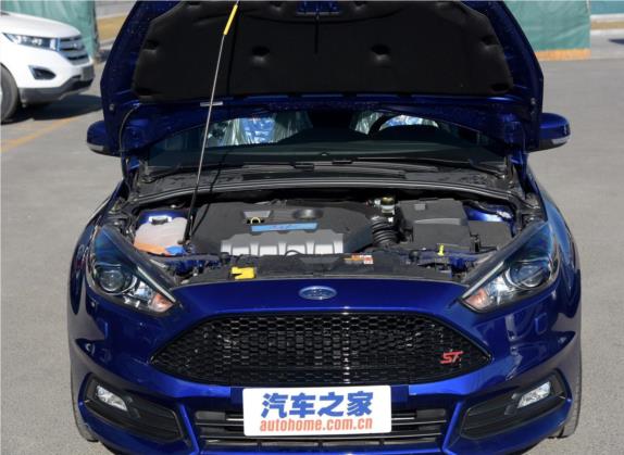 福克斯(进口) 2015款 2.0T ST 标准版 其他细节类   发动机舱