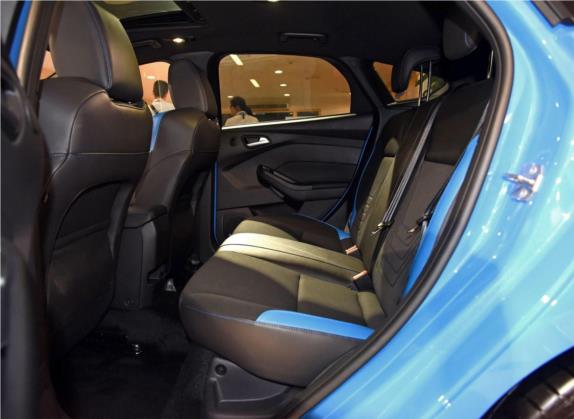 福克斯(进口) 2016款 2.3T RS 运动版 车厢座椅   后排空间