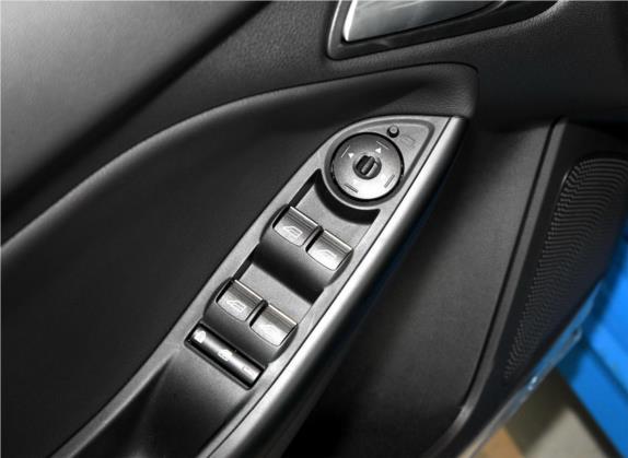 福克斯(进口) 2018款 2.3T RS 赛道版 车厢座椅   门窗控制