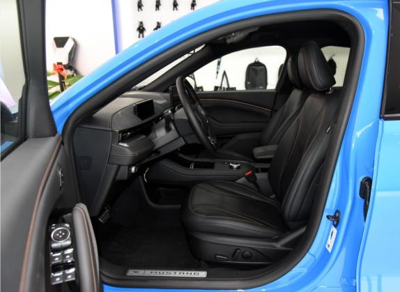 福特电马 2021款 GT First Edition 车厢座椅   前排空间