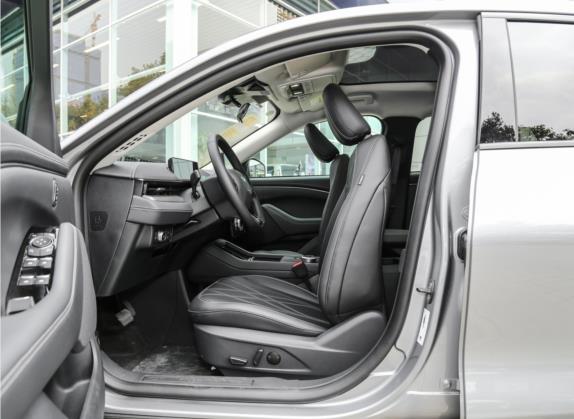 福特电马 2021款 跃世后驱版(标准续航) 车厢座椅   前排空间