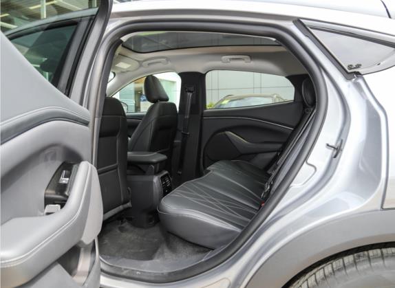 福特电马 2021款 跃世后驱版(标准续航) 车厢座椅   后排空间