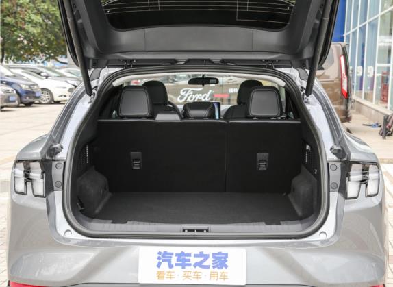 福特电马 2021款 跃世后驱版(标准续航) 车厢座椅   后备厢
